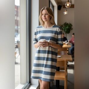 Astoria Born Women’s Striped Blue and White Dress Size M Pockets